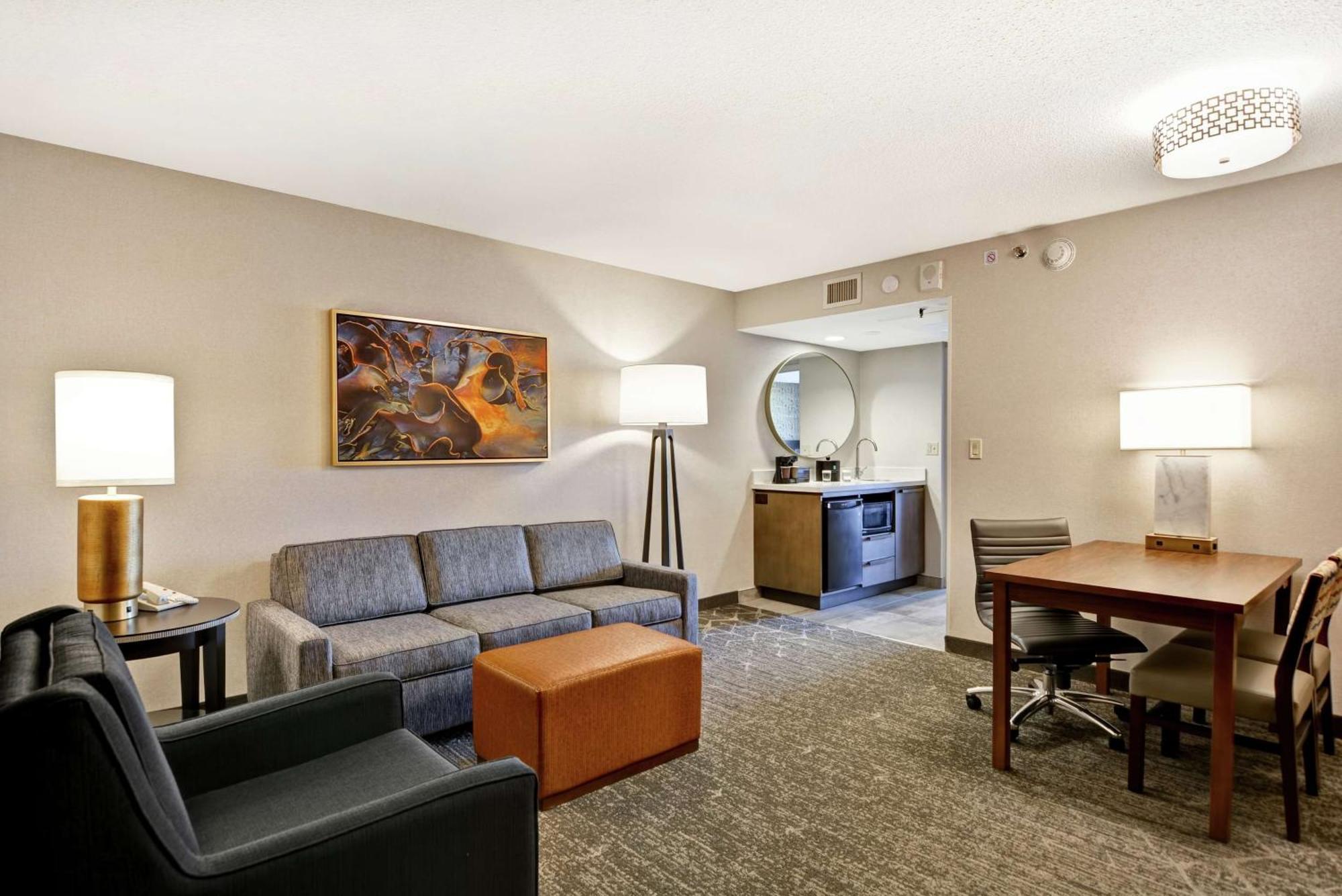 Embassy Suites By Hilton Minneapolis Airport Bloomington Bagian luar foto